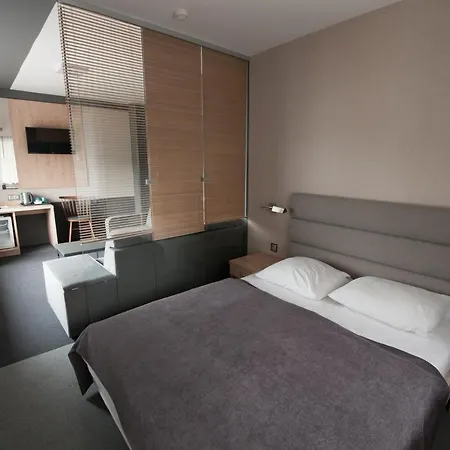 Hotel Bialy 3*